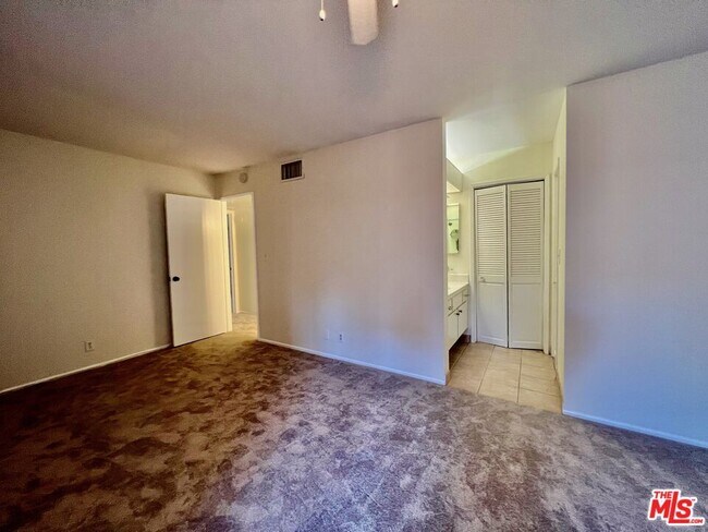 Building Photo - 4805 Maytime Ln