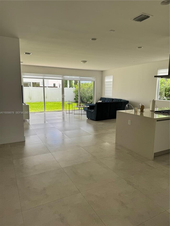 Building Photo - 7547 NW 98th Ave