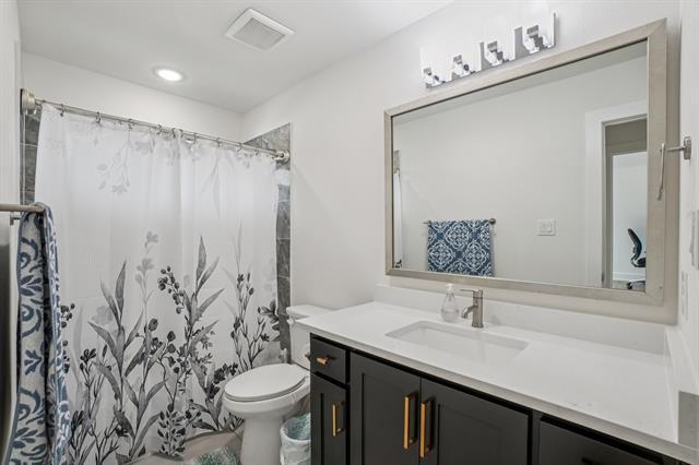 Building Photo - 3960 Medio Creek Dr