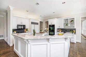 Building Photo - 17431 Woods Edge Dr