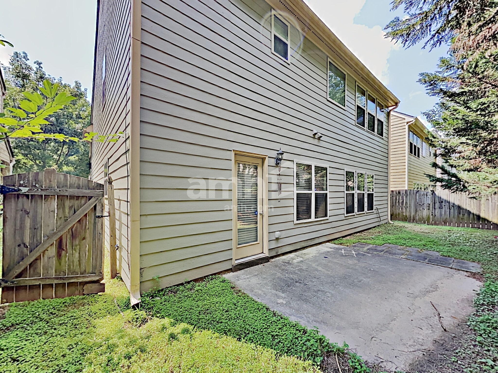 Building Photo - 243 Ascott Ln