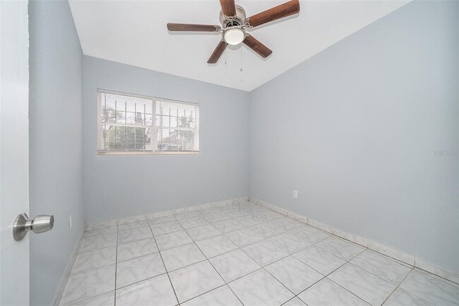 Building Photo - 1213 Lawne Blvd