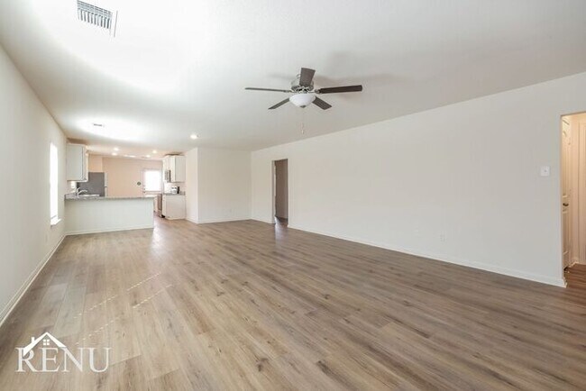 Building Photo - Coming Soon!