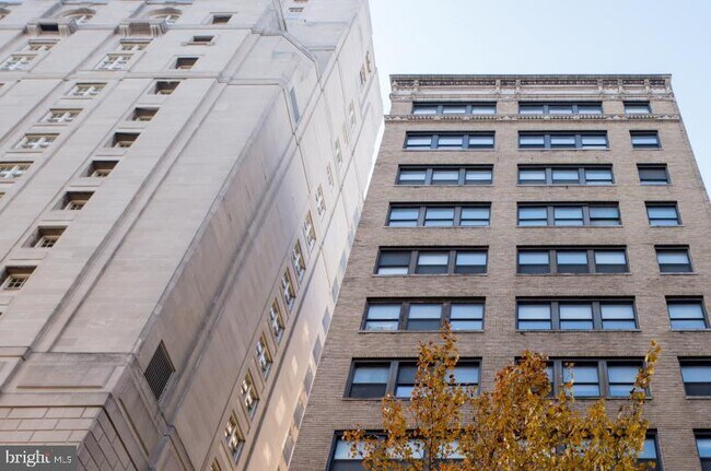 Building Photo - 220 S 16th St