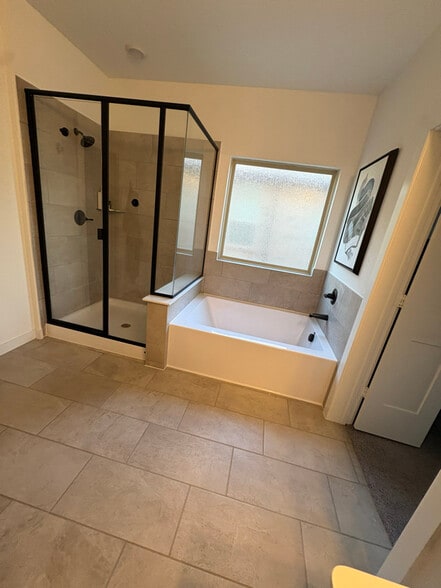 Building Photo - 7525 Wild Mint Trl