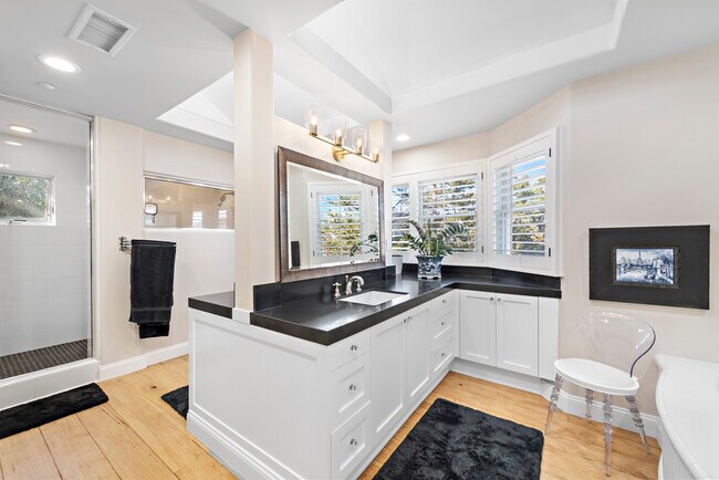 Building Photo - 20 Cape Danbury