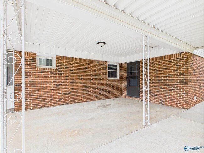 Building Photo - 9234 Segers Rd