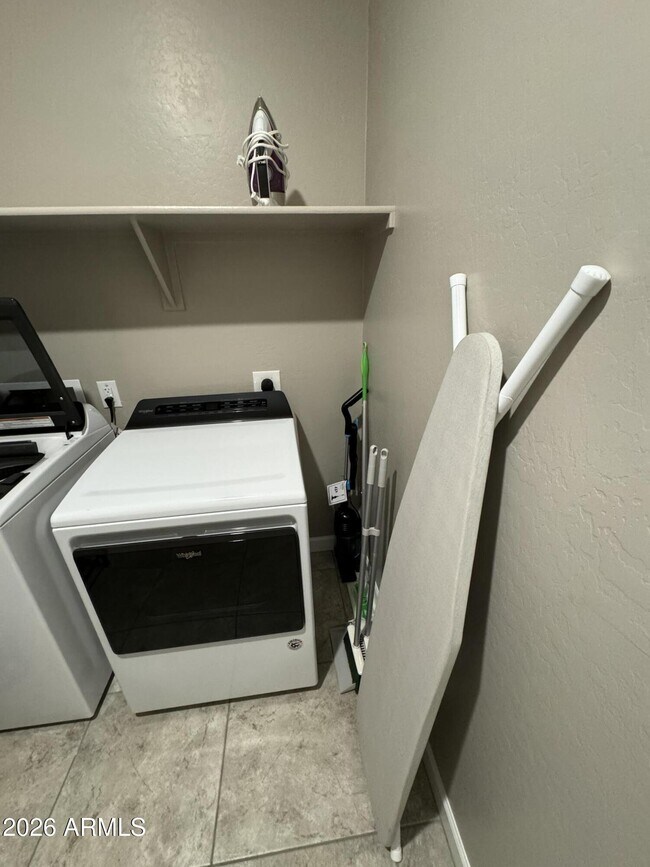 Building Photo - 18735 N Ravello Rd