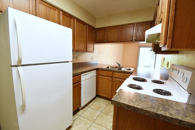 Building Photo - 2635 SW 35th Pl