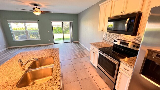 Building Photo - 600 Northern Way