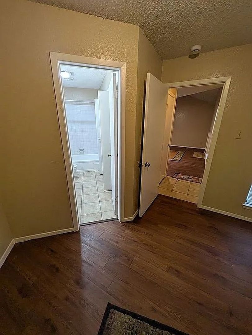 Building Photo - 1608 Pecan Chase Cir