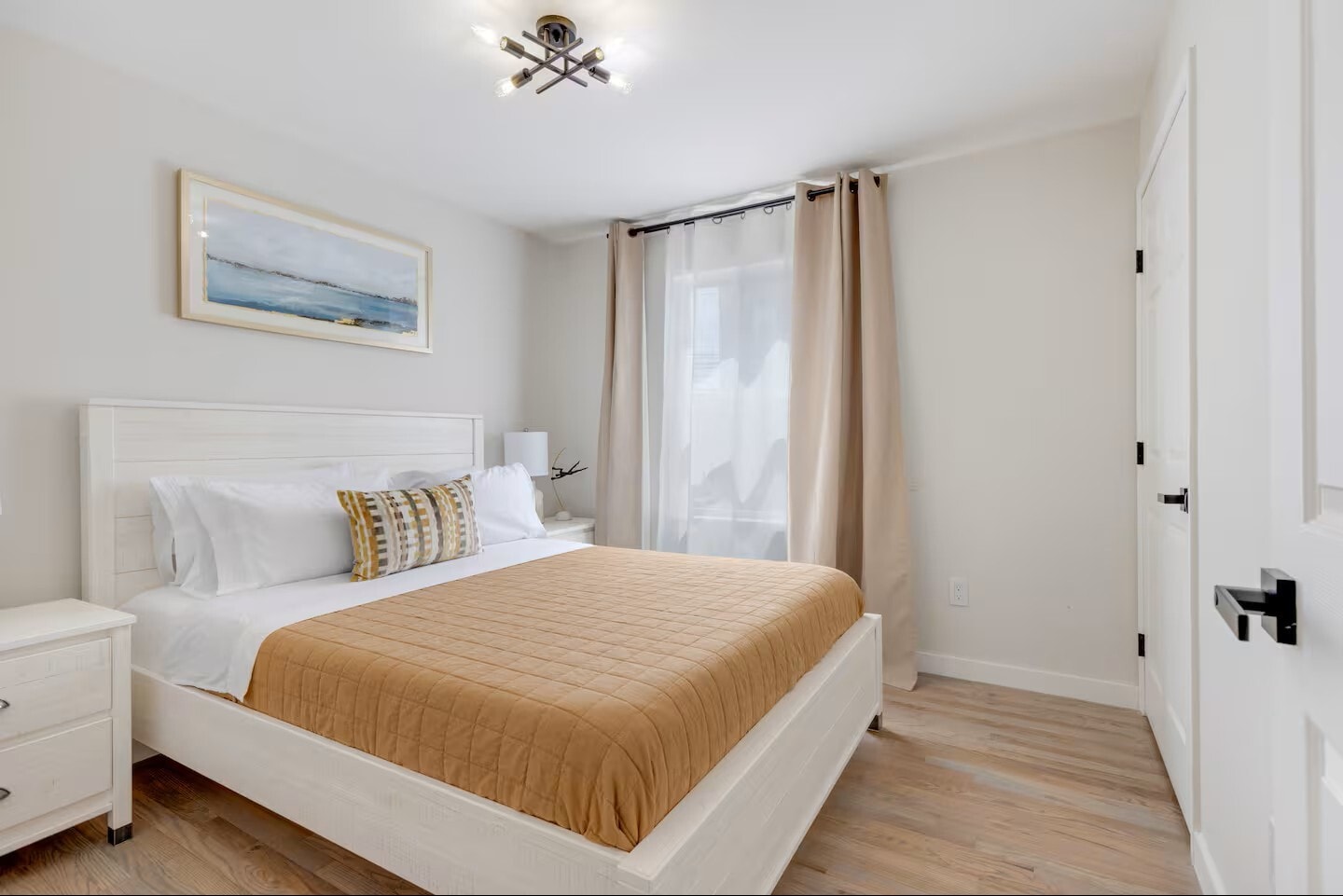 Building Photo - 136 35th St