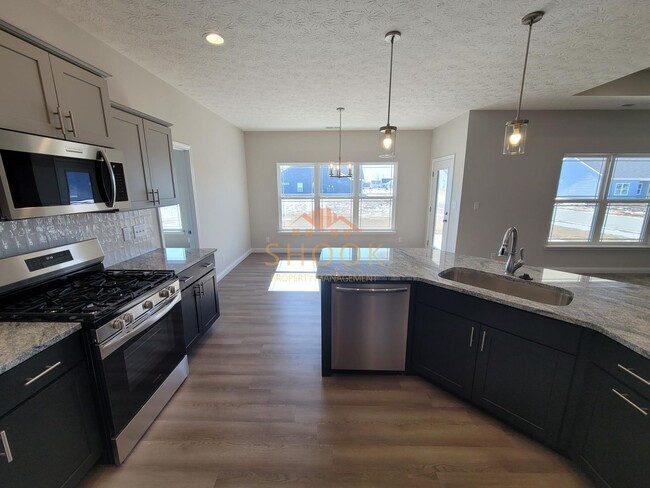 Building Photo - IMMACULATE NEW CONSTRUCTION - 3 BR (POSSIB...