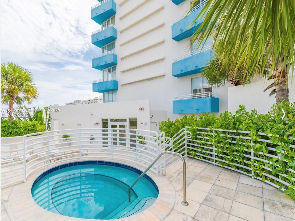 Building Photo - 226 Ocean Dr