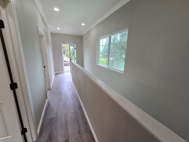 Building Photo - Fantastic 2 Bed, 2.5 Bath ADU unit in Sunn...