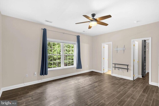 Building Photo - 11489 Lynx Dr