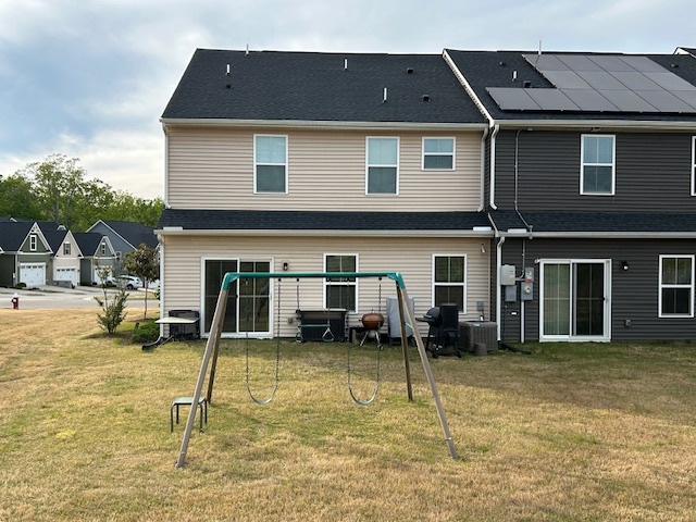Building Photo - 3402 Foxglove Dr