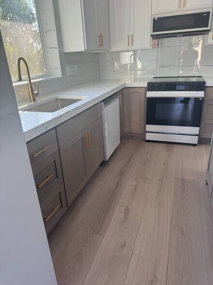 Building Photo - 1815 G St