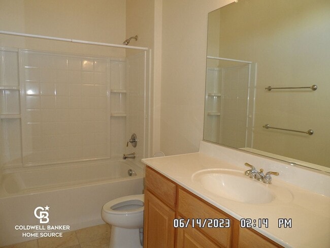 Building Photo - Sun City 55+ Gated Community, Golf Course, Clubhouse, 2 Bedroom, 2.5 Bathrooms, 2.5 Car Garage, 2...