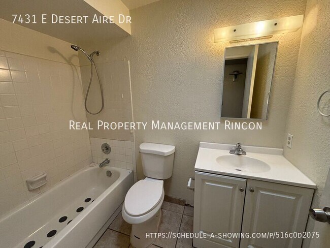 Building Photo - 7431 E Desert Aire Dr