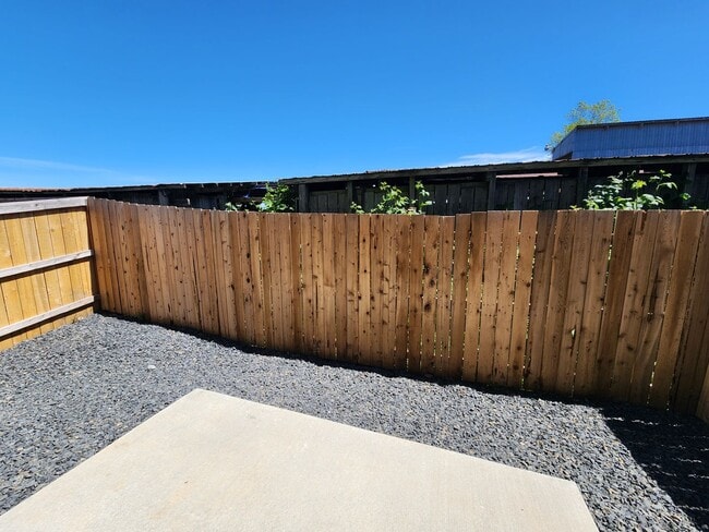 Building Photo - 3 Bedroom 2.5 Bath in Winlock