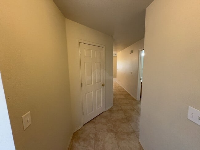 Building Photo - 4002 Eula Bea Ct