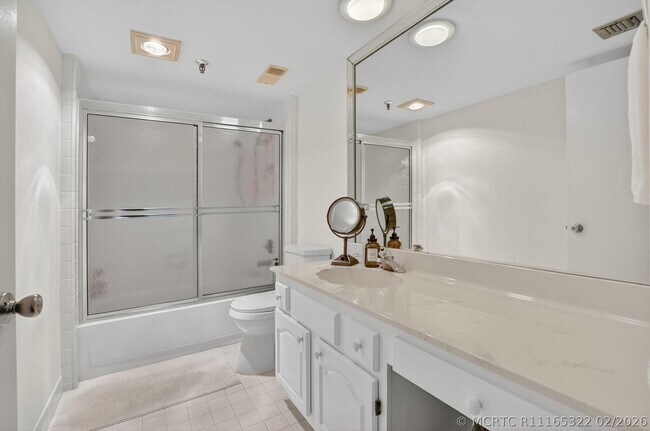 Building Photo - 6805 Willow Wood Dr