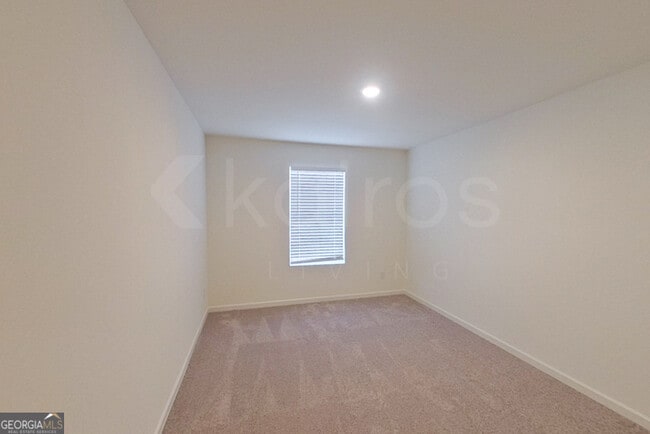Building Photo - 108 Flat Rock Ml Trl