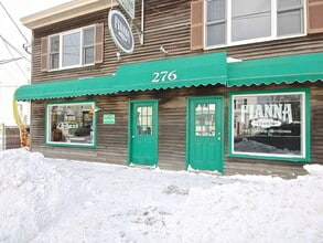 Building Photo - Sun-Filled 2-Bedroom in the Heart of Deering Center - Walk Everywhere