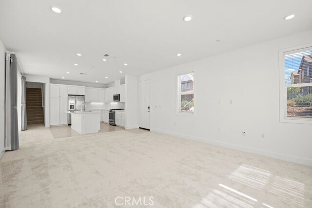 Building Photo - 430 Lobata