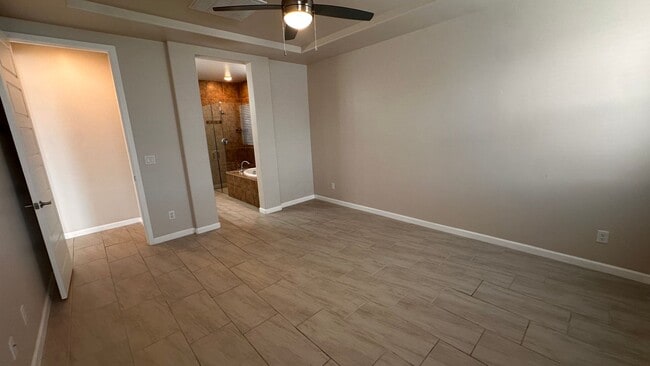 Building Photo - 4902 Arabela Dr