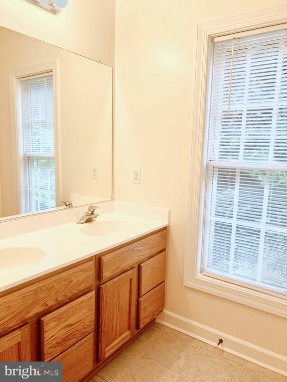 Building Photo - 18007 Foxworth Ct