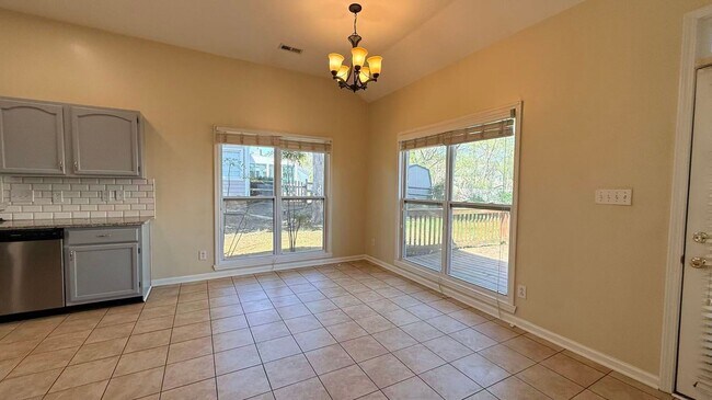 Building Photo - Lovely 3 bedroom, 2 bathroom ranch home in heart of Ballantyne