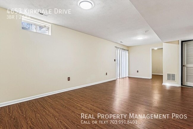 Building Photo - 4653 Kirkdale Dr