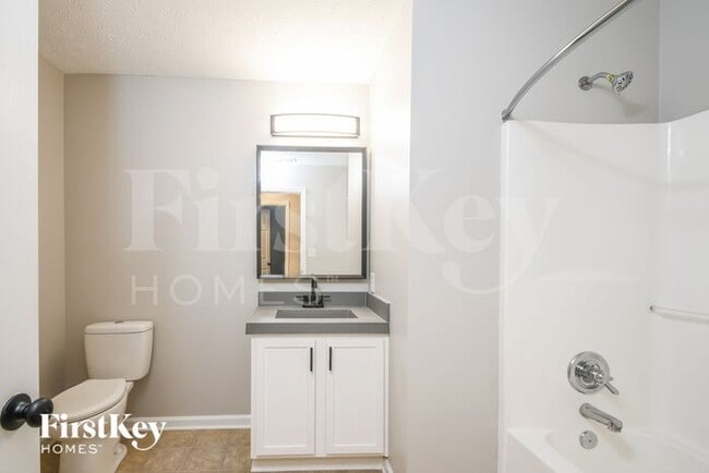 Building Photo - 1536 Maplewood Ln