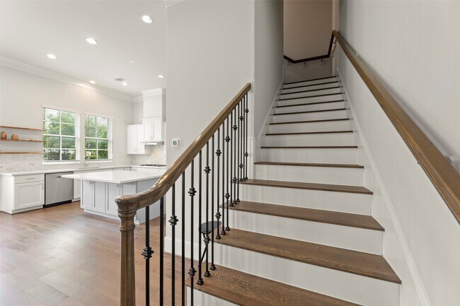 Building Photo - 9651 Kings Cross Station