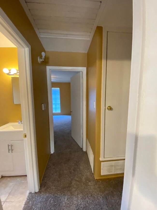 Building Photo - Freshly Renovated 3 Bedroom Home for Lease in North Shreveport