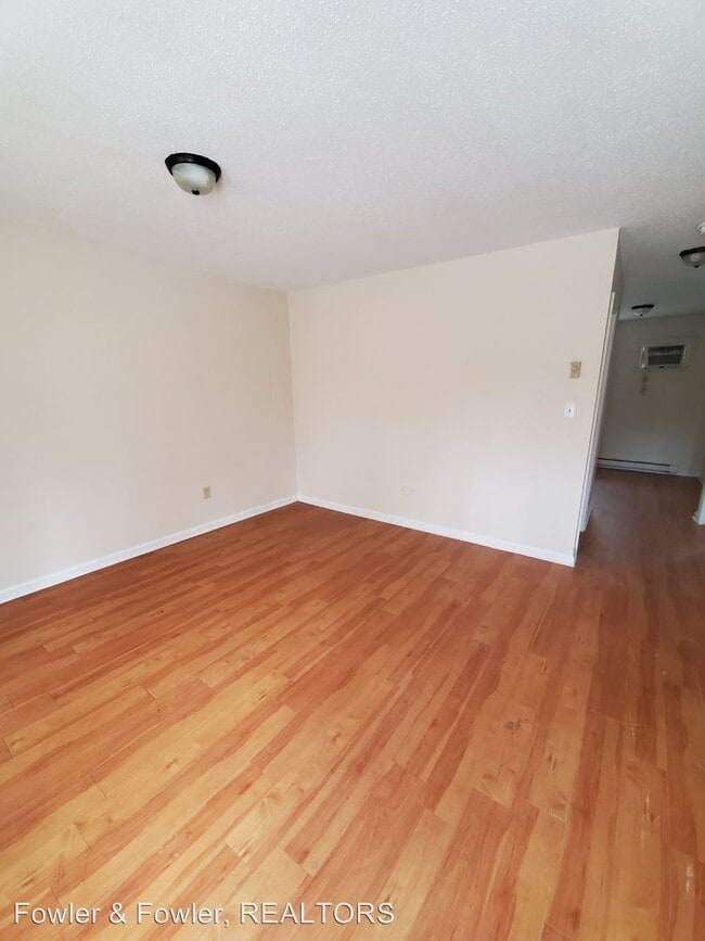 Building Photo - 723 S Scientific St