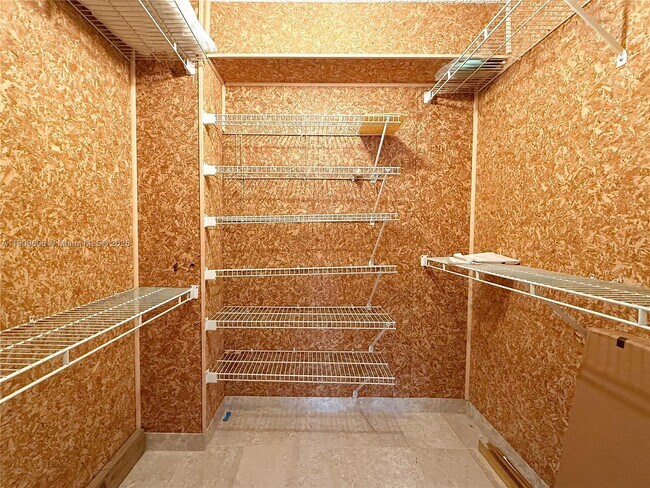 Building Photo - 5701 Collins Ave