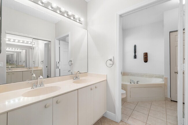 Building Photo - 2473 S Coral Trace Cir