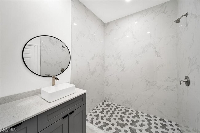 Building Photo - 4768 Nelson Dr