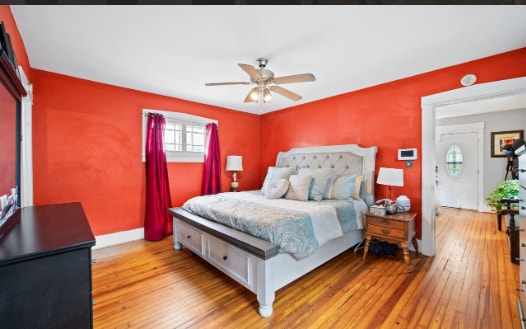 Building Photo - 2105 Bradley Ave