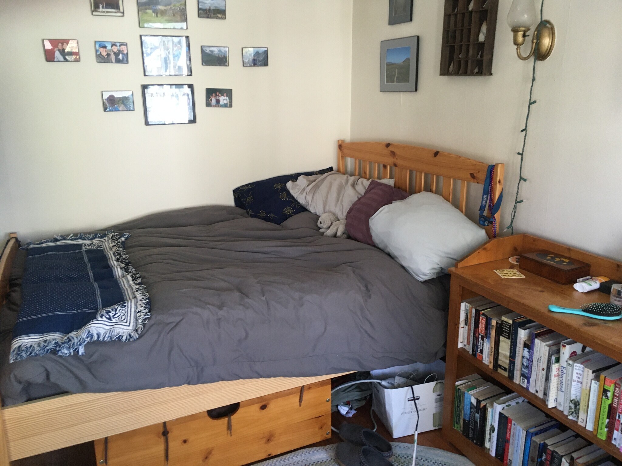 side bedroom - 266 Willow St