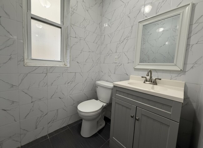 Building Photo - 4632 Old York Rd