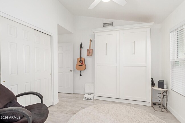 Building Photo - 1551 W Ironwood Dr