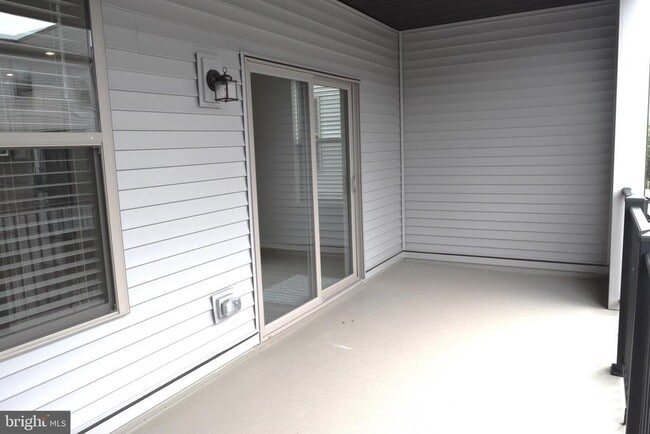 Building Photo - 13542 Innovation Station Lp