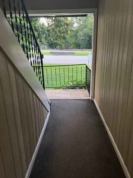 Building Photo - 441 Harding Pl