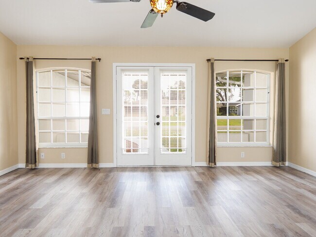 Building Photo - RENT THIS HOME WITH ZERO DEPOSIT