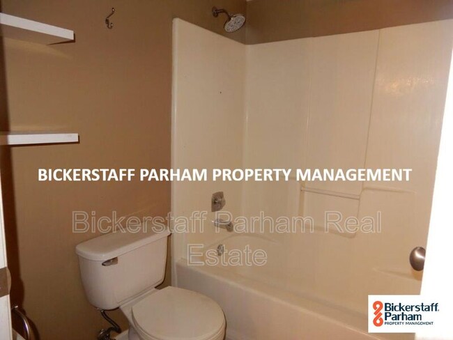 Building Photo - 5342 Brookview Dr