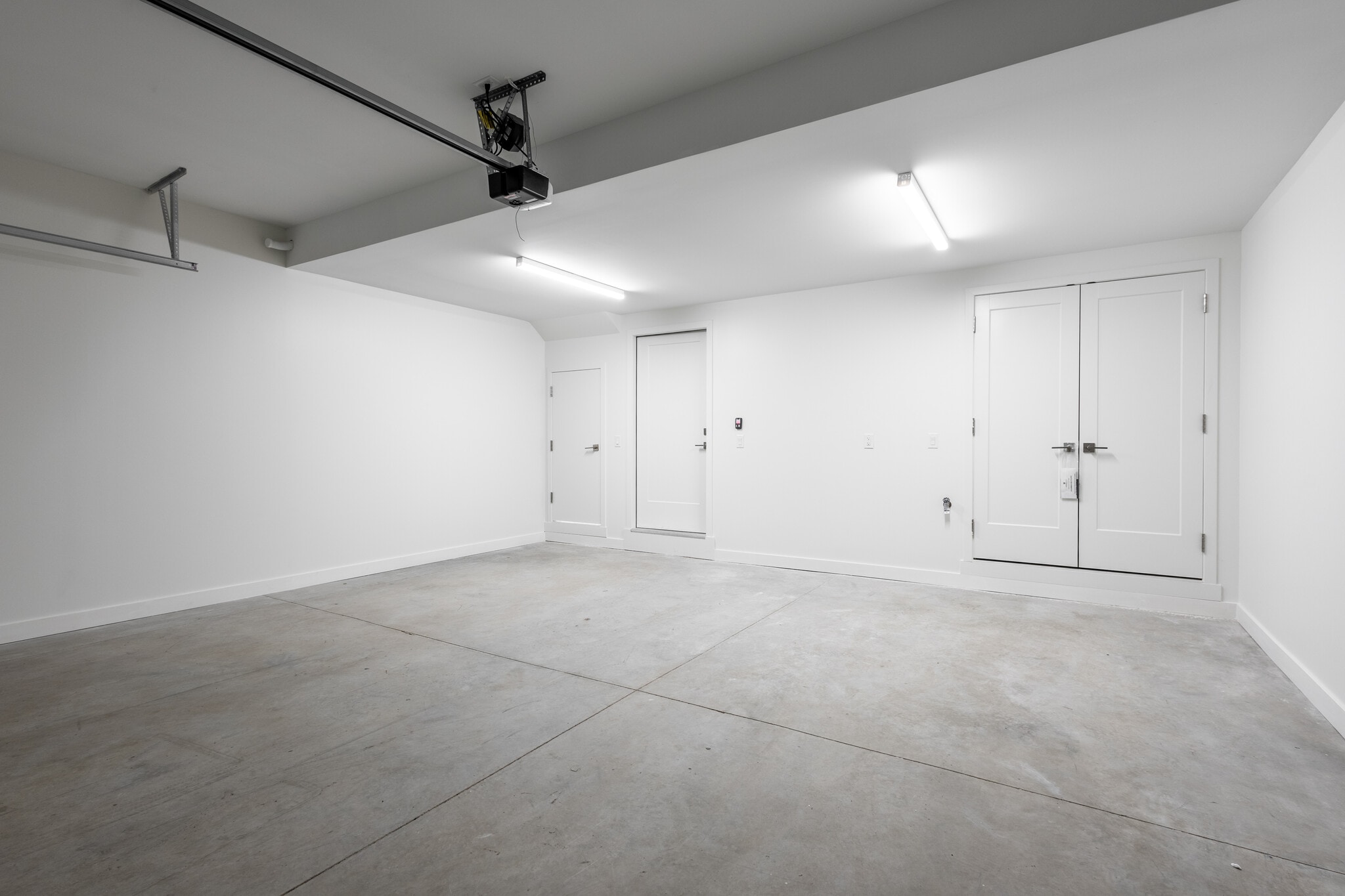 Building Photo - 814 7th St